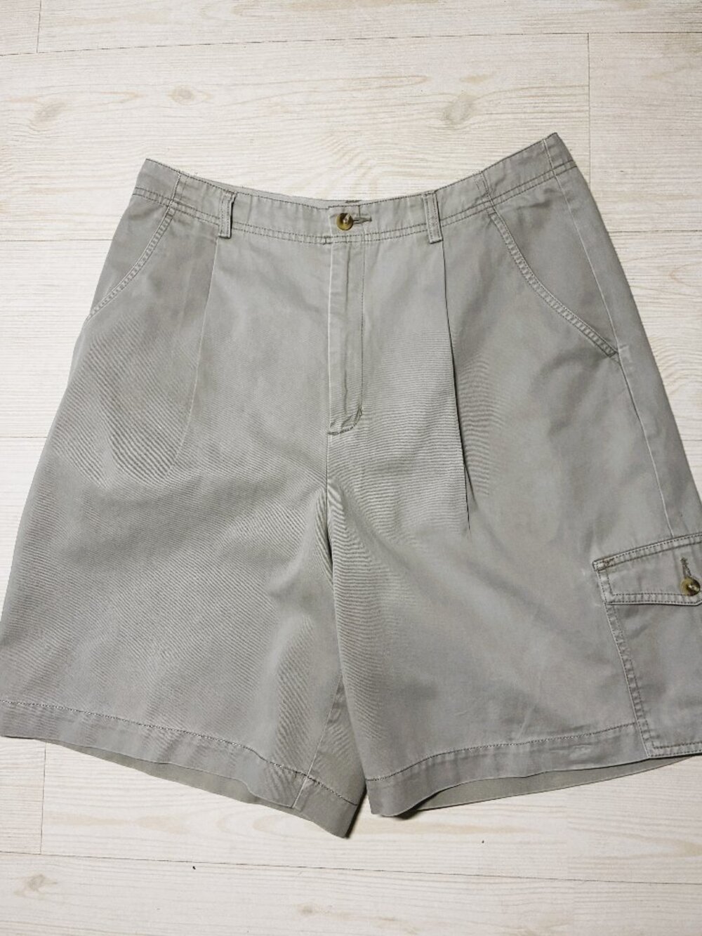 Vintage Eddie Bauer Pleated Cargo Shorts Women's Gray 100% Cotton (0098)Tall 14